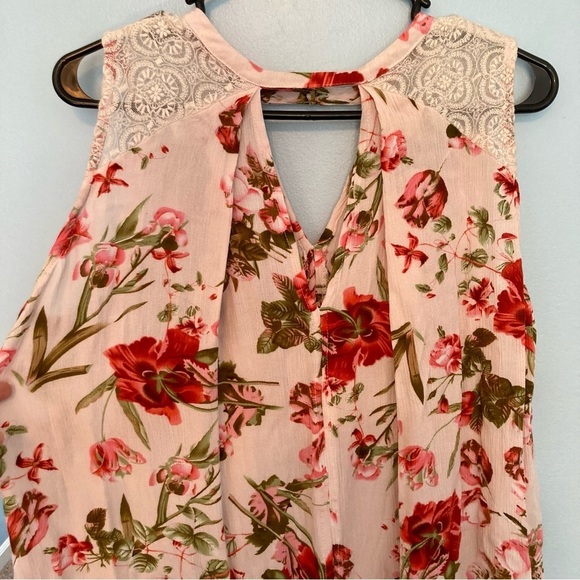 Umgee Floral Mini Dress Sleeveless with Crochet Cut Out V-neck Size Medium Tunic - Picture 4 of 10